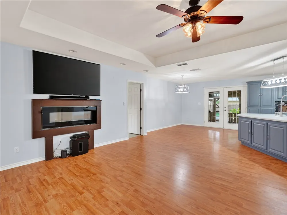 106 El Cid Drive Rockport, TX 78382