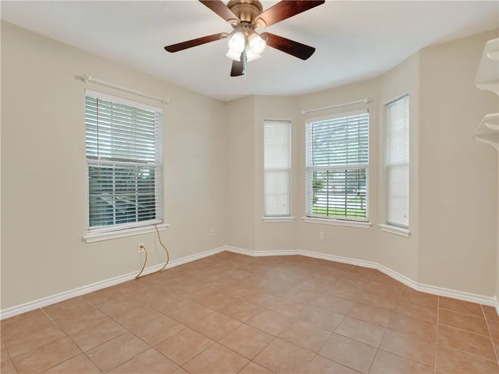 106 El Cid Drive Rockport, TX 78382