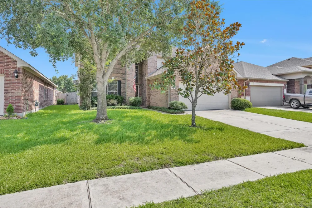 8927 Headstall Drive Tomball, TX 77375