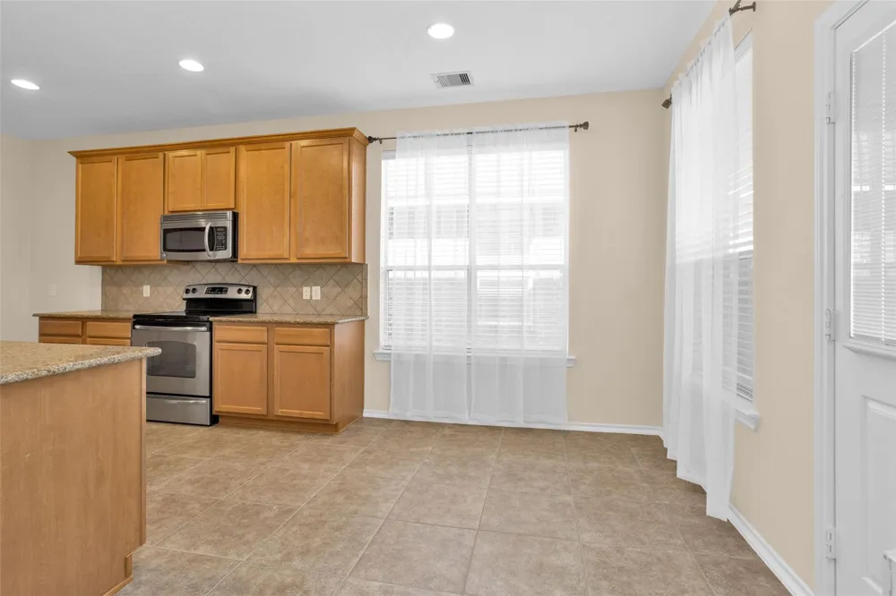 8927 Headstall Drive Tomball, TX 77375