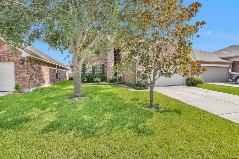 8927 Headstall Drive Tomball, TX 77375