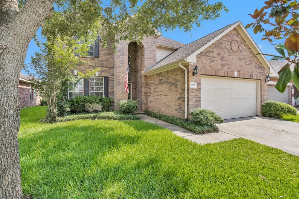 8927 Headstall Drive Tomball, TX 77375