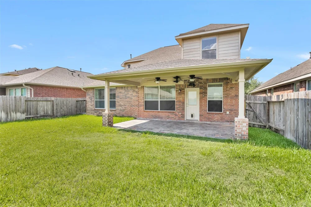 8927 Headstall Drive Tomball, TX 77375