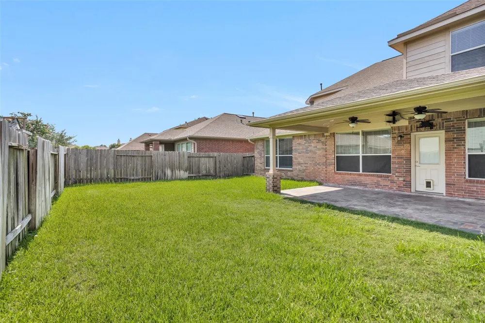 8927 Headstall Drive Tomball, TX 77375