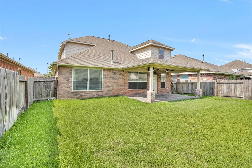 8927 Headstall Drive Tomball, TX 77375