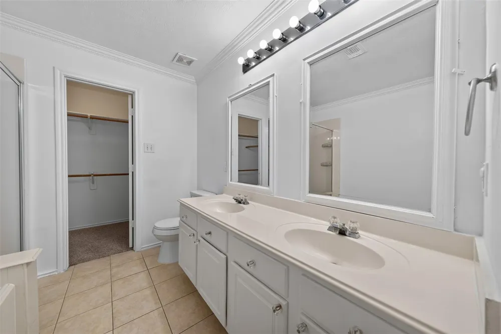 130 S Walden Elms Circle Spring, TX 77382