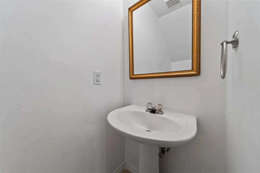 130 S Walden Elms Circle Spring, TX 77382