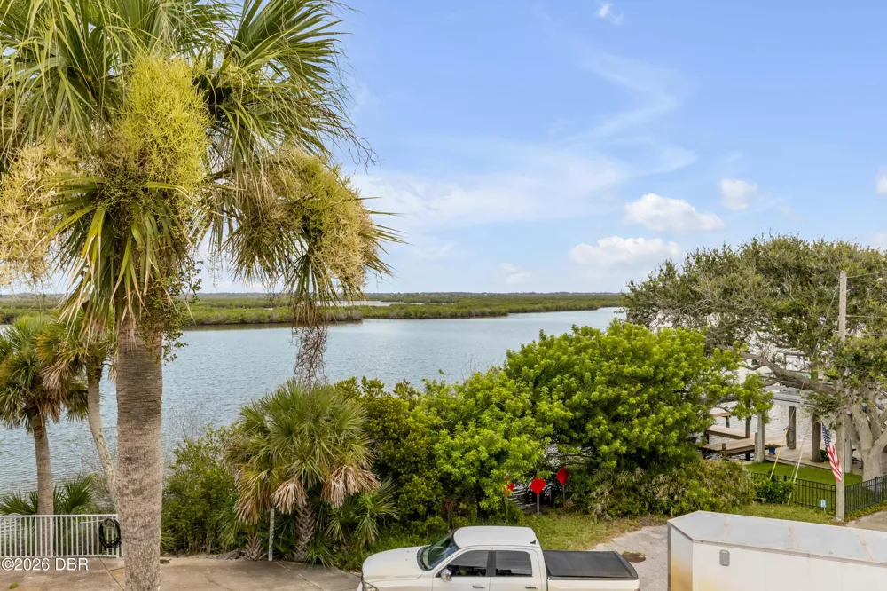 830 Eel Avenue New Smyrna Beach, FL 32169