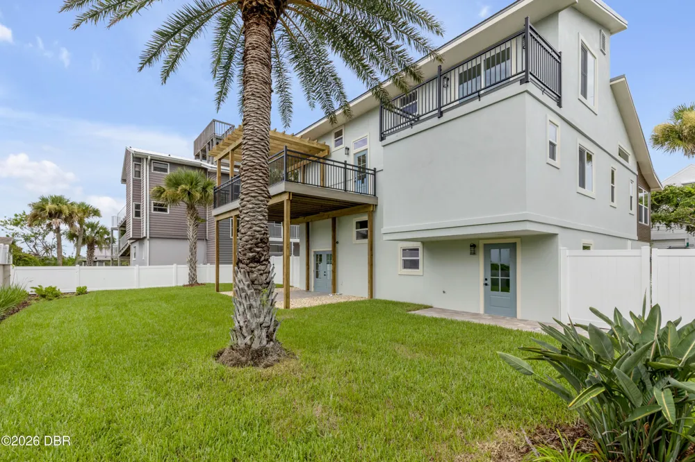 830 Eel Avenue New Smyrna Beach, FL 32169