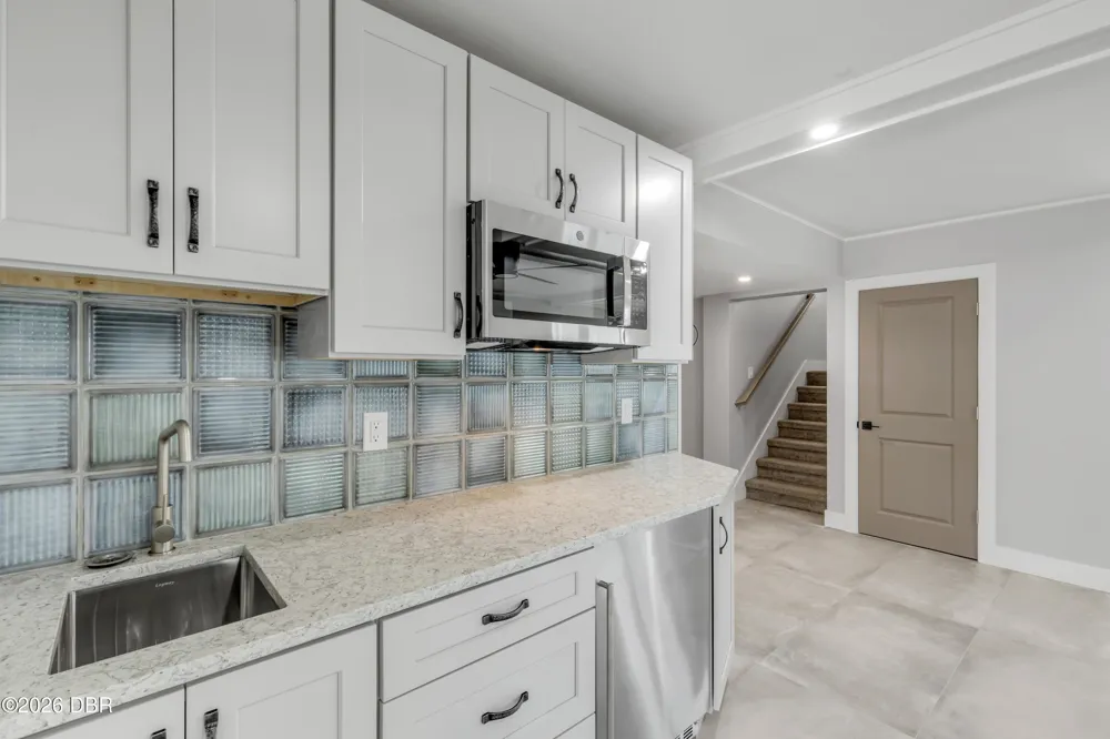 830 Eel Avenue New Smyrna Beach, FL 32169