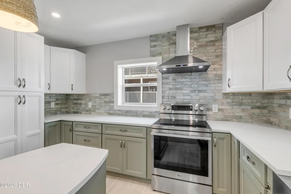 830 Eel Avenue New Smyrna Beach, FL 32169