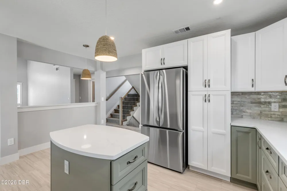830 Eel Avenue New Smyrna Beach, FL 32169
