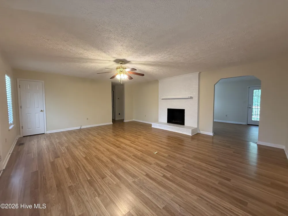 422 King Lane Thomson, GA 30824
