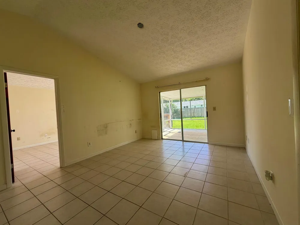 3816 SE Middle Street Stuart, FL 34997