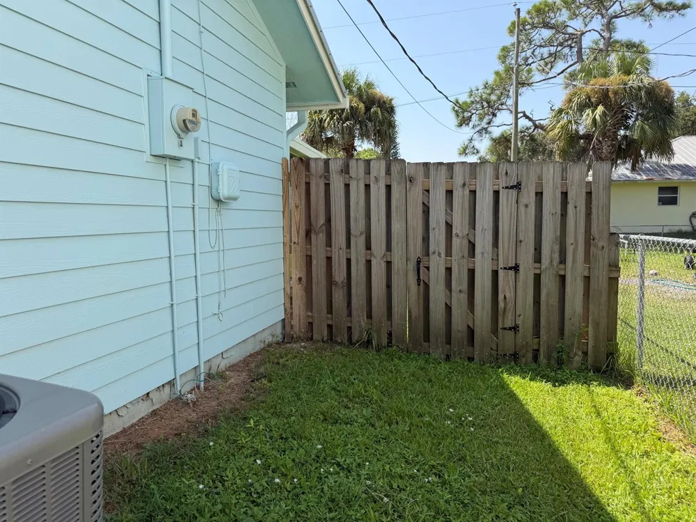 3816 SE Middle Street Stuart, FL 34997