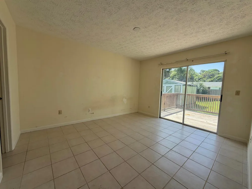 3816 SE Middle Street Stuart, FL 34997