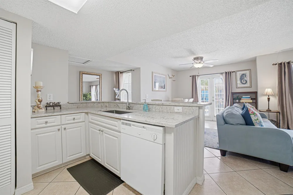 1145 Lake Shore Drive #206 Lake Park, FL 33403