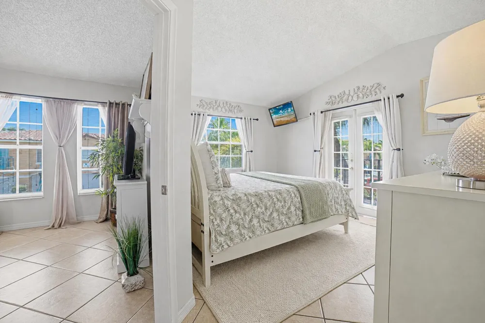 1145 Lake Shore Drive #206 Lake Park, FL 33403