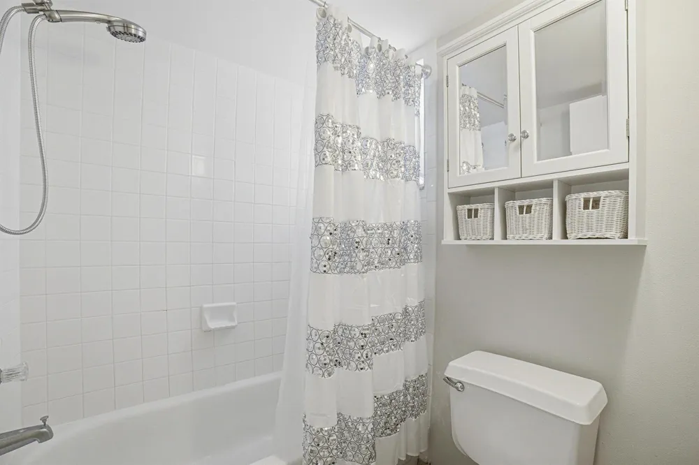 1145 Lake Shore Drive #206 Lake Park, FL 33403