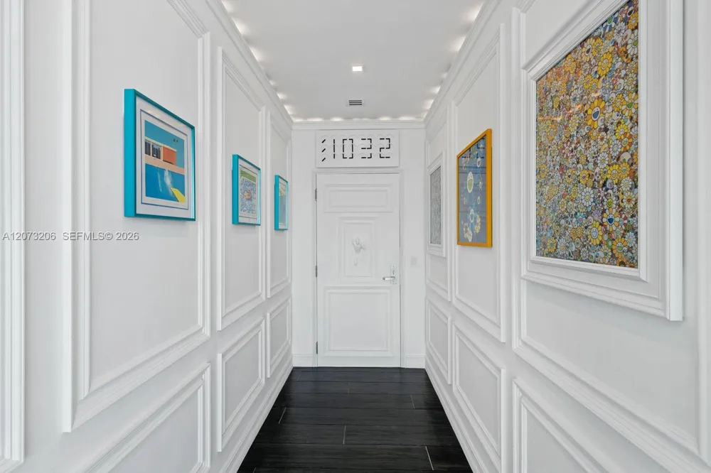 888 Biscayne Blvd #5701 Miami, FL 33132