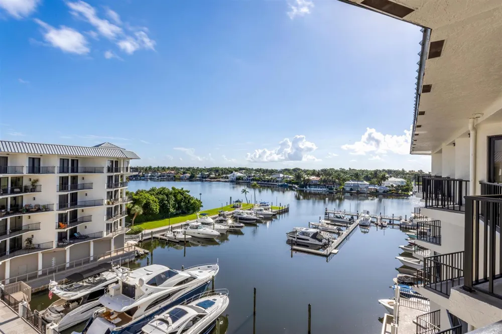 1035 S Federal Highway #Ph-11 Delray Beach, FL 33483