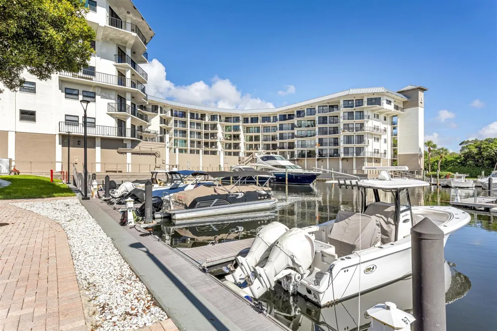 1035 S Federal Highway #Ph-11 Delray Beach, FL 33483