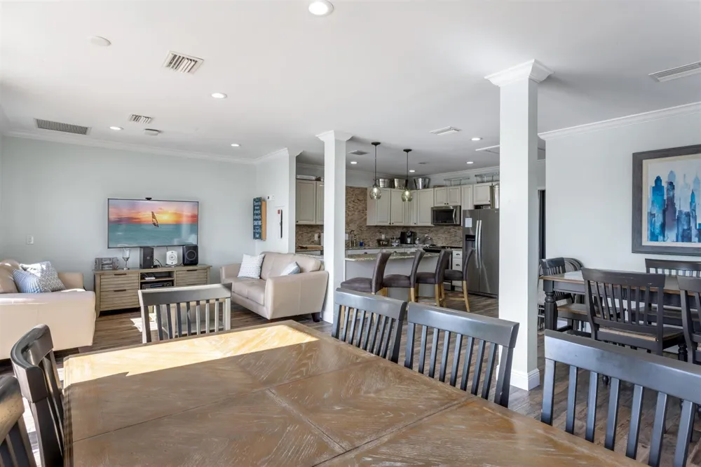 1035 S Federal Highway #Ph-11 Delray Beach, FL 33483