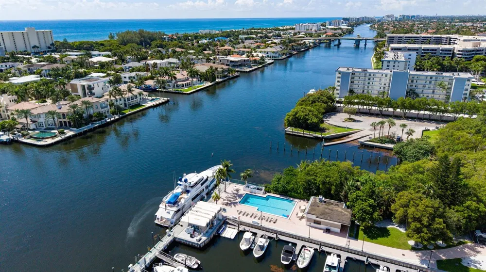 1035 S Federal Highway #Ph-11 Delray Beach, FL 33483
