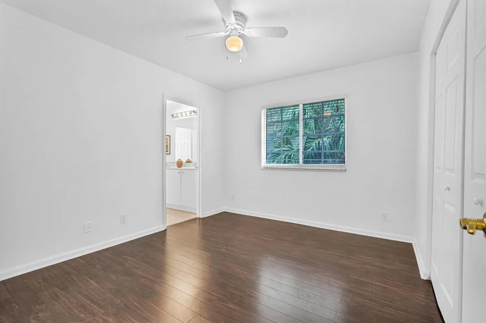 1427 NW 34th Way Lauderhill, FL 33311