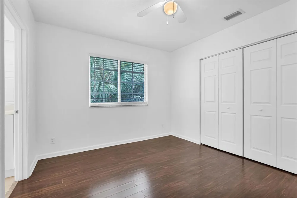 1427 NW 34th Way Lauderhill, FL 33311