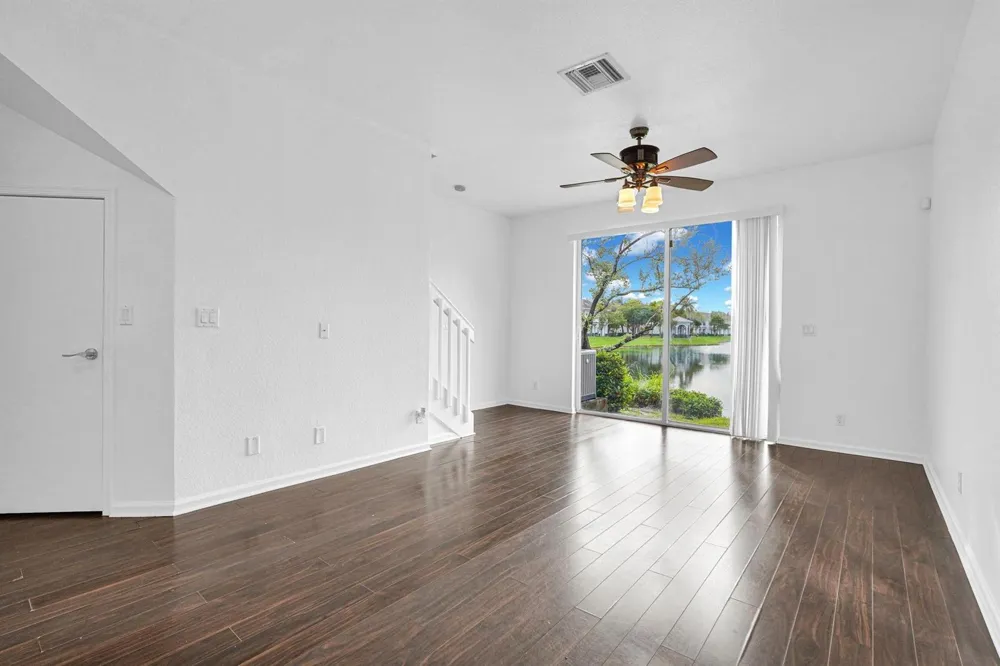 1427 NW 34th Way Lauderhill, FL 33311