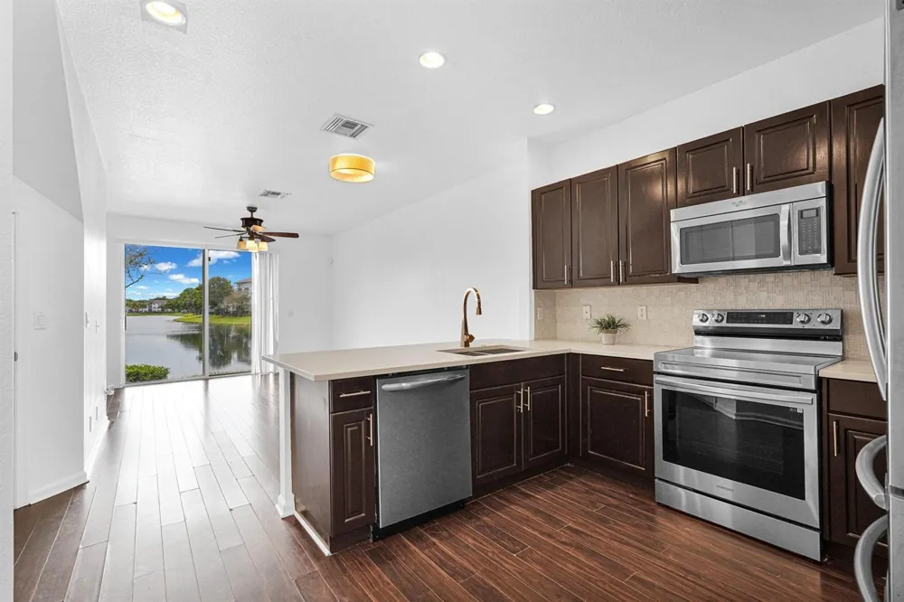 1427 NW 34th Way Lauderhill, FL 33311