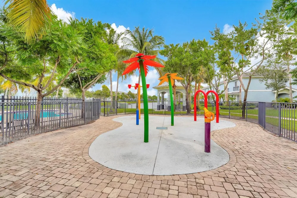 1427 NW 34th Way Lauderhill, FL 33311