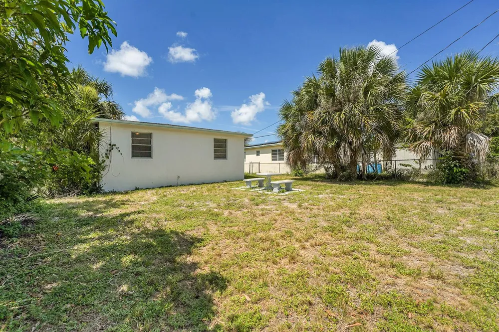 1208 W 32ND STREET Riviera Beach, FL 33404