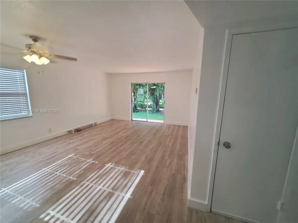 9203 NW 38th Dr #2 Coral Springs, FL 33065