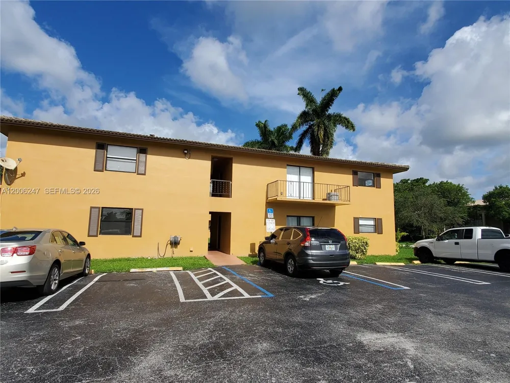 9203 NW 38th Dr #2 Coral Springs, FL 33065