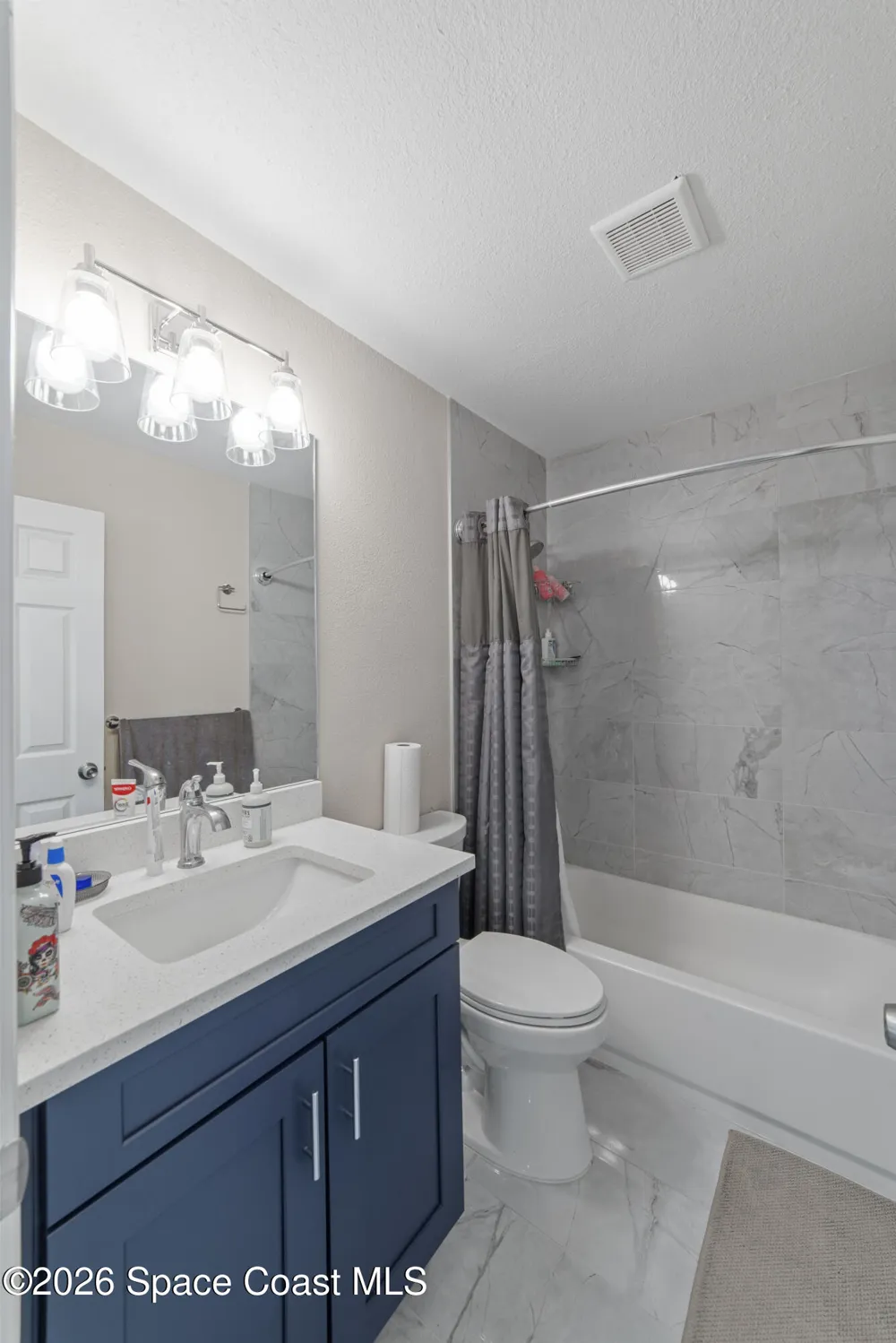 1003 Red Oak Circle Brandon, FL 33511