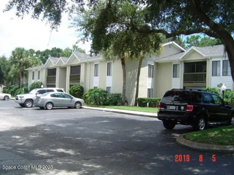 3505 Sable Palm Lane #G