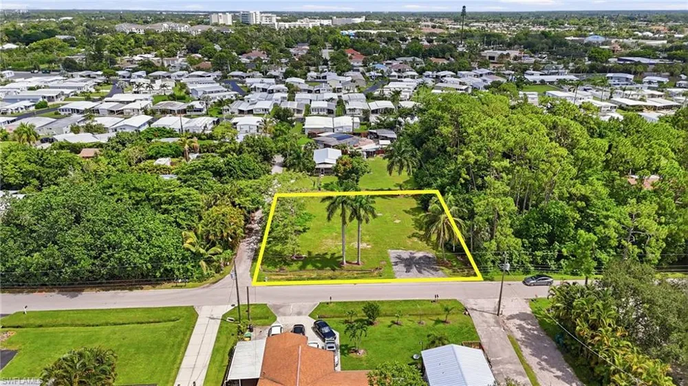 3417 Guilford Road Naples, FL 34112