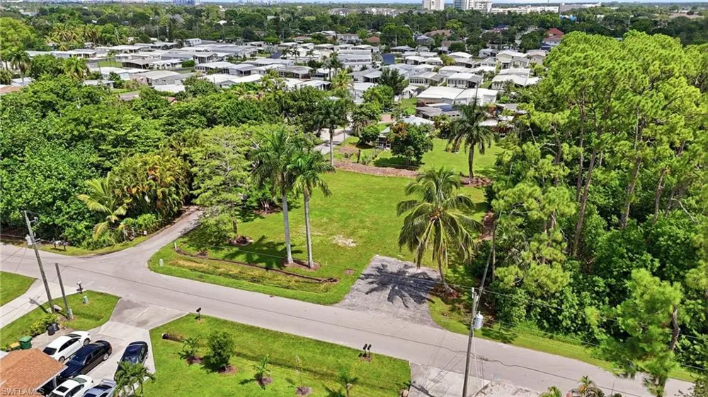 3417 Guilford Road Naples, FL 34112