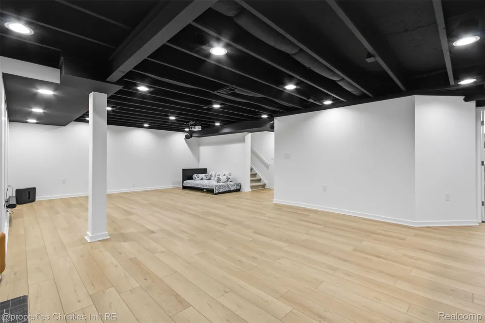 57909 Cider Mill Drive Lyon Charter Township, MI 48165