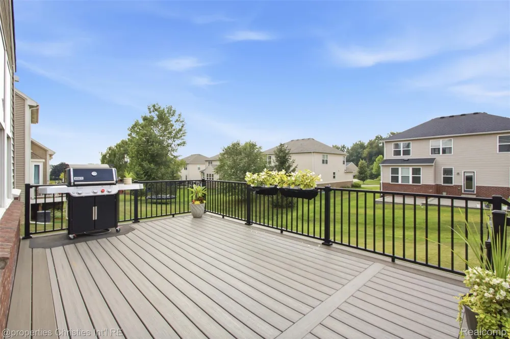 57909 Cider Mill Drive Lyon Charter Township, MI 48165