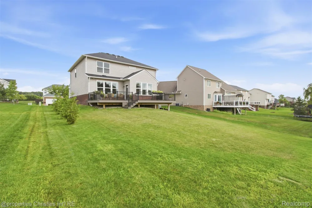 57909 Cider Mill Drive Lyon Charter Township, MI 48165