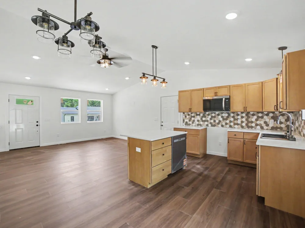 480 W Kenwood Street Lakewood Club Village, MI 49457