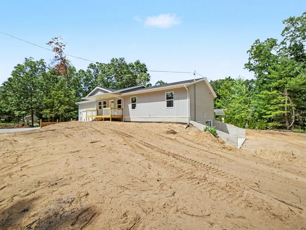 480 W Kenwood Street Lakewood Club Village, MI 49457