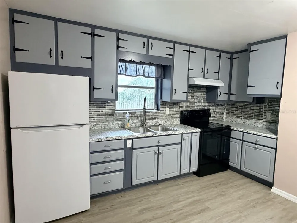 1025 NE 4TH STREET Chiefland, FL 32626