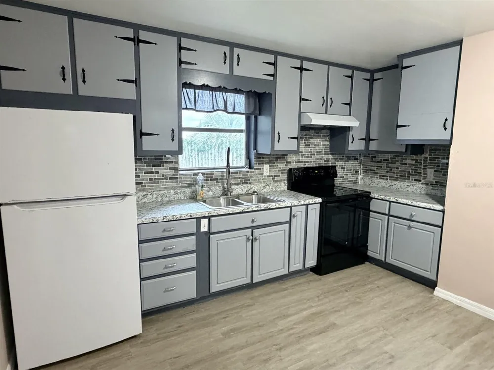 1025 NE 4TH STREET Chiefland, FL 32626