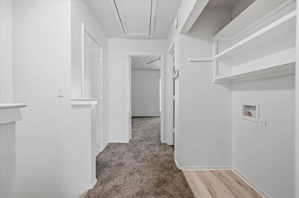 41 Abbey Road Euless, TX 76039
