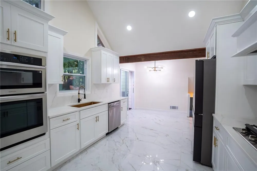 2761 Pine Cone Lane Duluth, GA 30096
