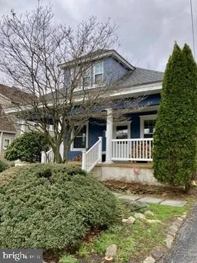 17 SEMINOLE AVENUE
